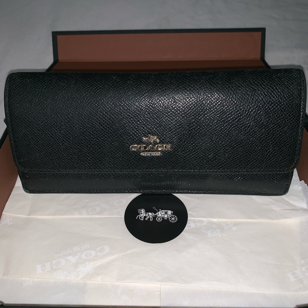 COACH Black cross grain leather wallet